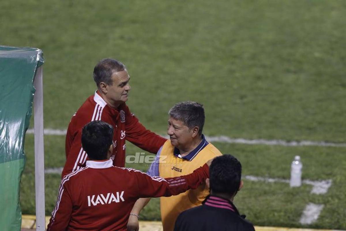 La tristeza de Honduras en su último juego eliminatorio en casa, el intercambio de camisetas y la celebración de México en San Pedro Sula