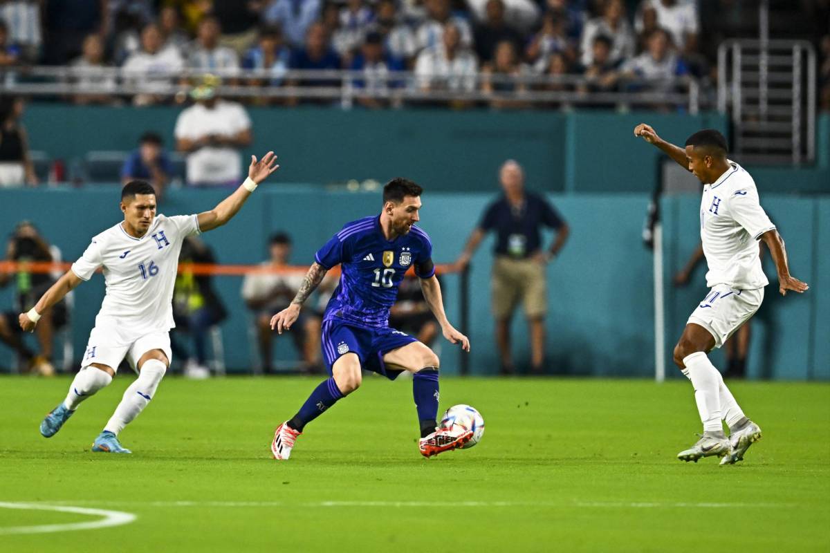 El futbolista de Honduras que intercambió camisa con Messi en el amistoso ante Argentina: se la pidió desde temprano