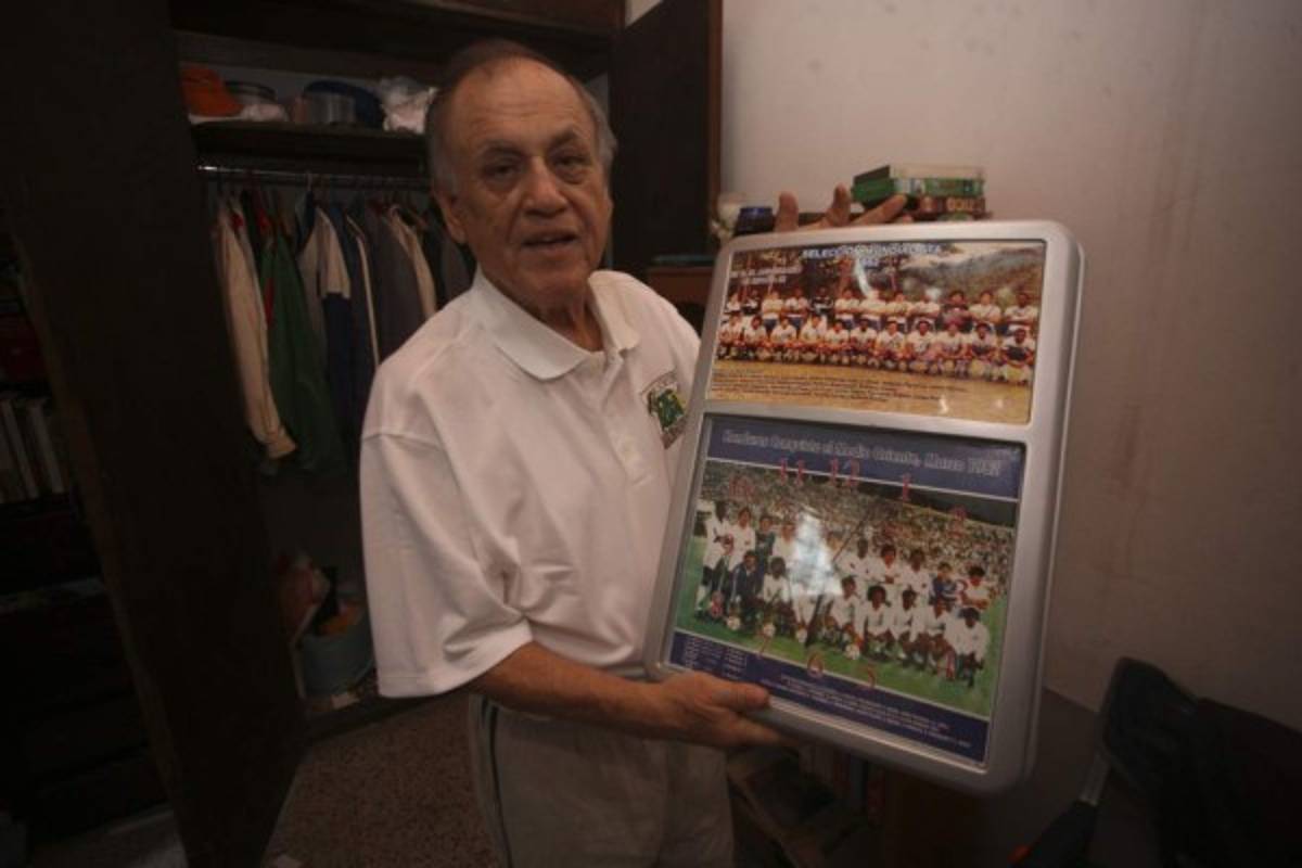 FOTOS: Así es la humilde y futbolera morada donde vive Chelato Uclés