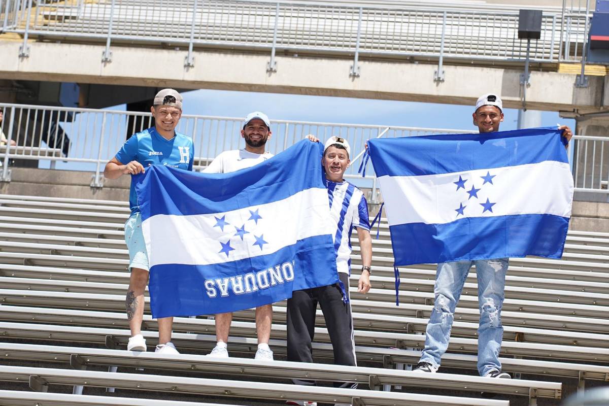 Honduras vs Ecuador: afición catracha estuvo presente en el estadio y visita especial para Andy Najar