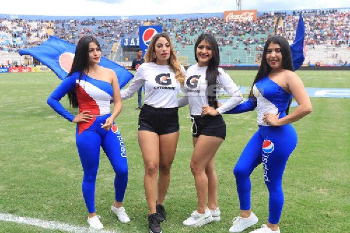 ¡Qué linda final! Las chicas que se robaron las miradas previo al Motagua-Olimpia