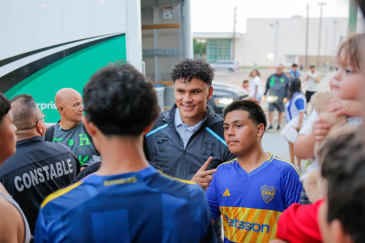 ¡Locura por Keyrol! Seleccionada causa furor en visita a la Bicolor en Houston
