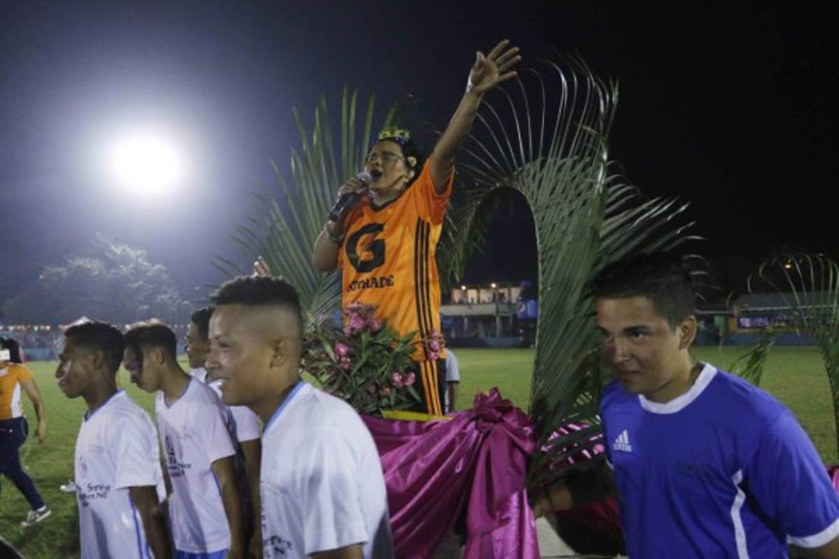 Los mejores momentos del Chologol 2018: Celebraciones extrañas, chicas bellas ¡Hasta un desmayado!