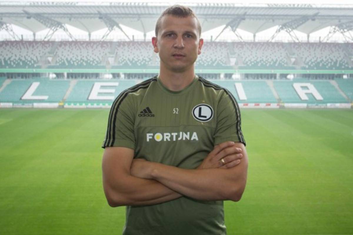 Andy Najar regresa a Europa League y figura en el 11 de la semana