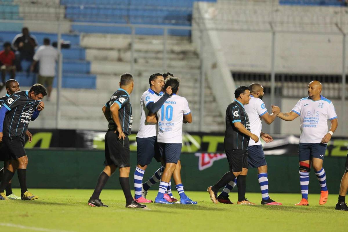 Rambo de León rompe en llanto en su partido de despedida: el triste adiós del ‘10’ y las postales que dejó su homenaje