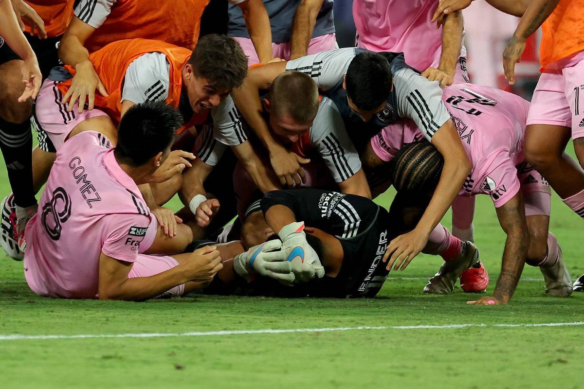 No se vio en TV: Messi campeón y el doblete de títulos, Inter Miami se rinde a Leo, locura de Beckham y la felicidad de David Ruiz