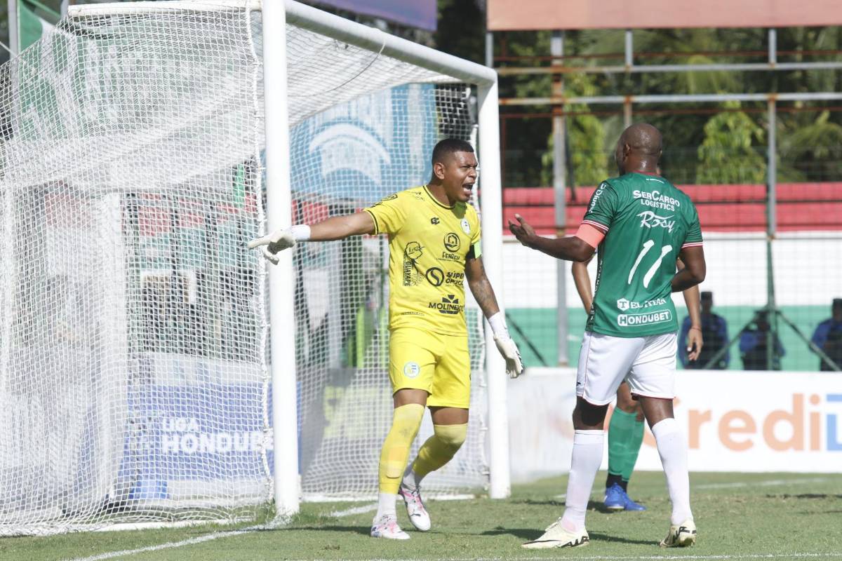 Ovación al Chelito Martínez, algarabía con Anangonó y felicidad de Keosseián ¿Quiénes son las hermosas edecanes?