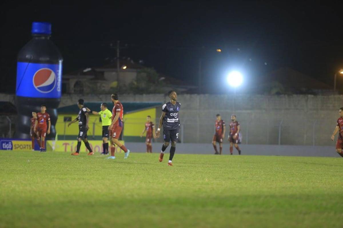 Los 17 datos que dejan los primeros cuatro partidos de Jornada 1: Extranjeros debutan con gol y Bengtson se acerca a histórico goleador