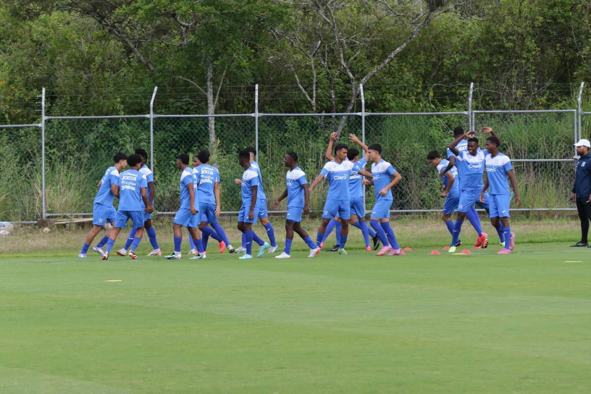 ¡Luis Suazo entrenó separado! Honduras sigue preparación rumbo al Mundial Sub-17 de Qatar 2025: rivales y fechas de los juegos