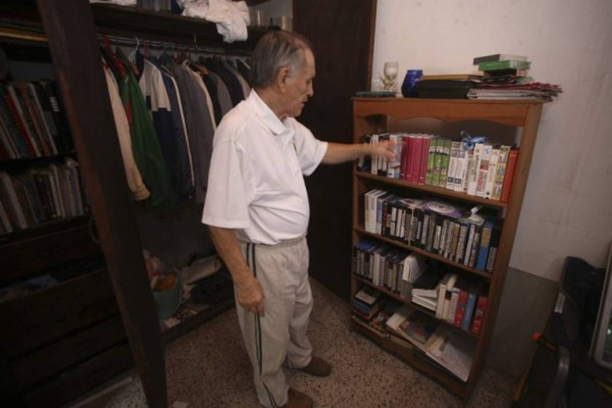 FOTOS: Así es la humilde y futbolera morada donde vive Chelato Uclés