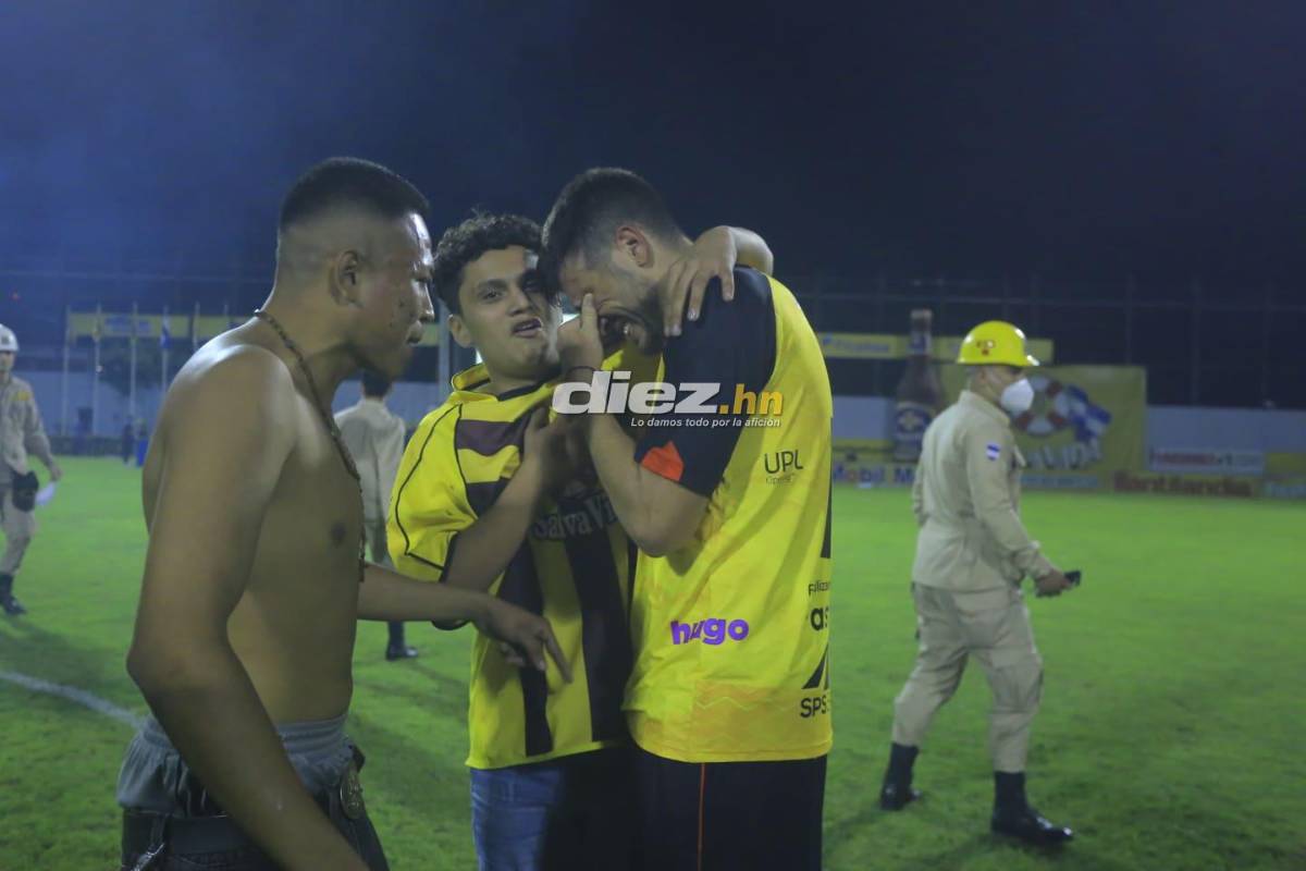 No lo viste en TV: Las hermanas que son novias de dos figuras de Olimpia, el llanto de futbolistas de Real España y la ‘gaseada’ a los albos