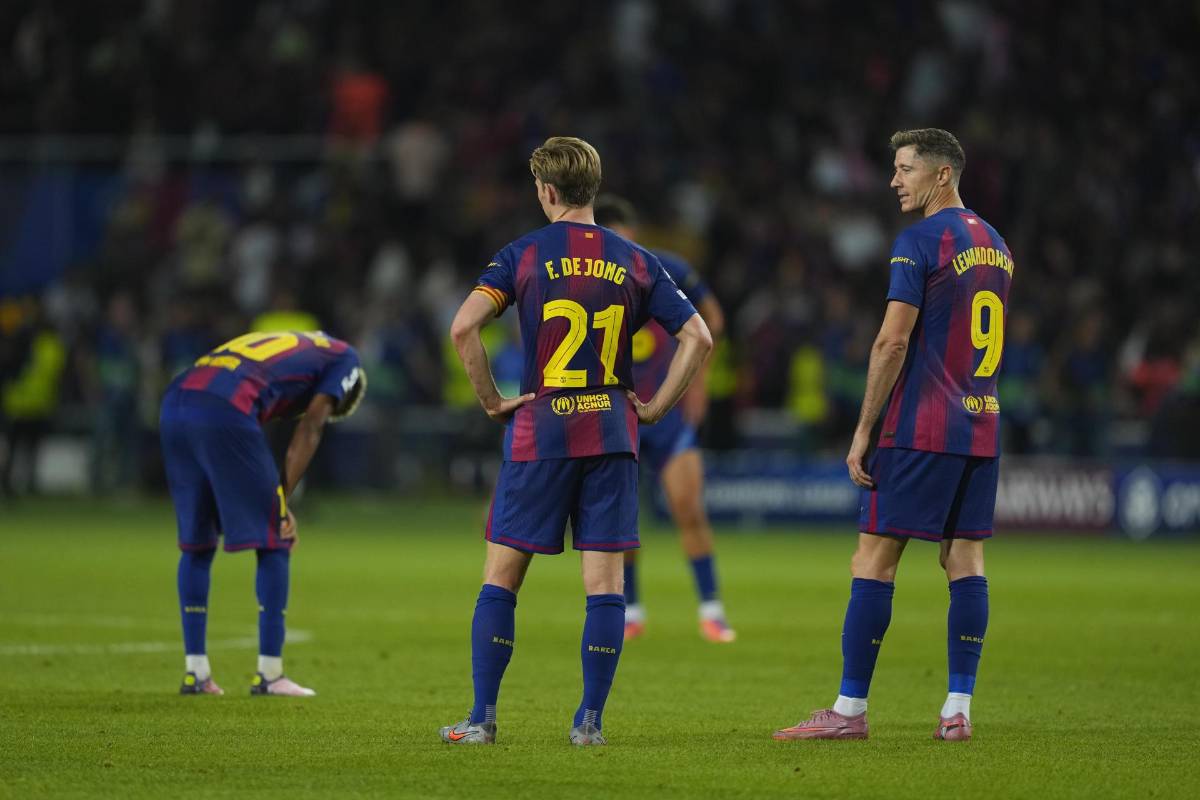 La decisión del VAR que indigna al Barcelona, la roja que fue perdona por el árbitro y Yamal desaparecido tras el Balón de Oro