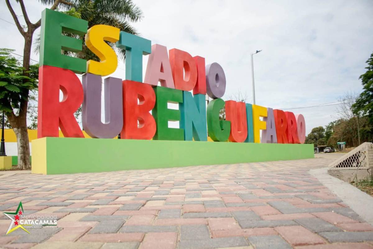 ¡El sexto estadio con grama de primer nivel! Así están los trabajos de remodelación en el desconocido estadio de Honduras