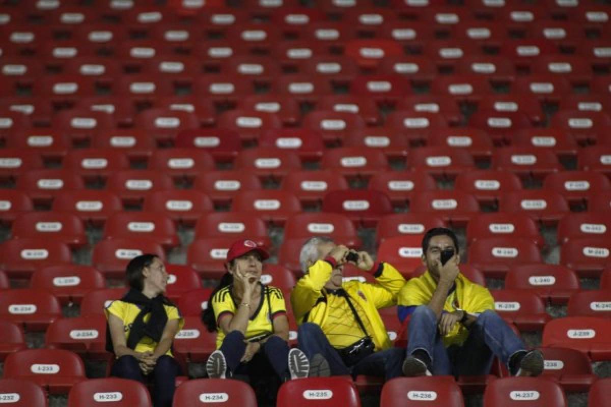 ¡Muñecas! Colombianas y aficionada qatarí enamoran en la Copa América 2019