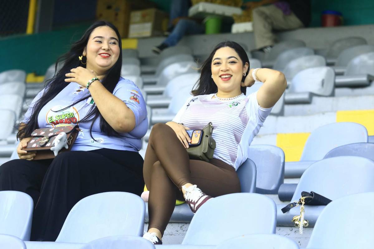 ¿Entró la barra del Olimpia? Infiltrados, Platense llevó bellezas a las gradas y así se quitó la ansiedad Chirinos