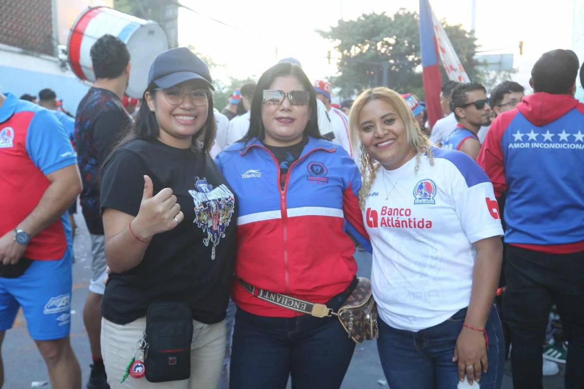 Olimpia vs Olancho FC: Los ‘gringos’ y venezolanos y lo que estos niños hicieron a los jugadores de potros en su llegada