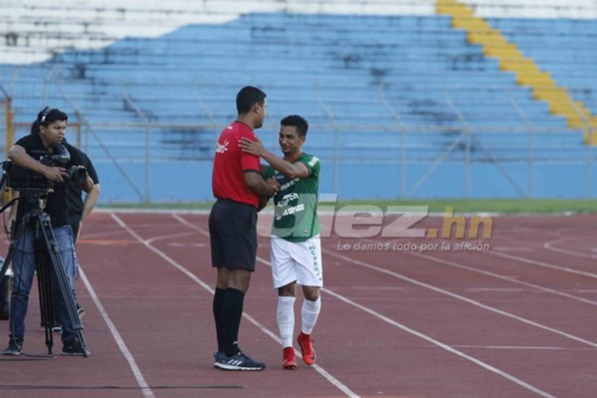 ¡Adiós capitán! Así fue el último partido de Mario Berríos con Marathón