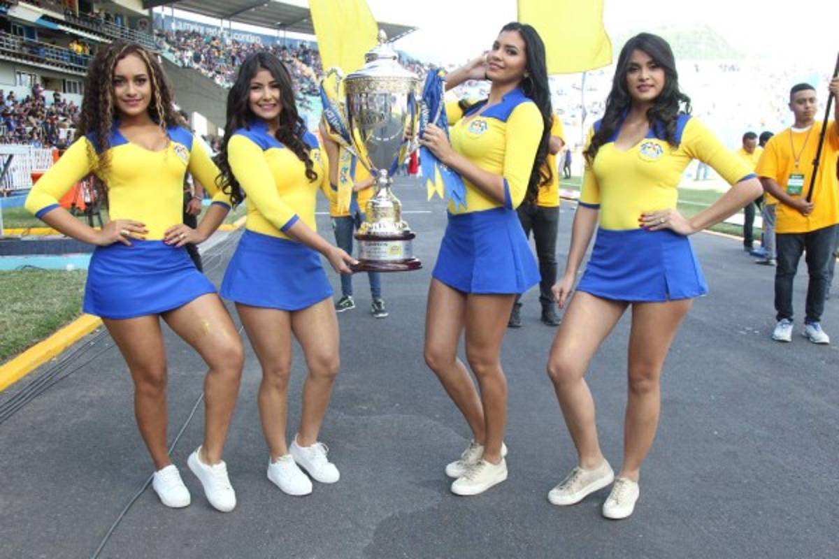 ¡Bellezas! Las mujeres que le dieron el toque lindo a la final Motagua-Real España