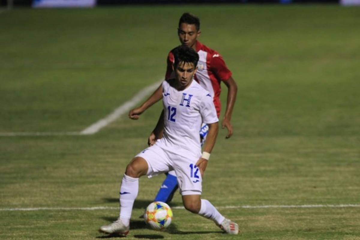 Los 37 futbolistas que ha probado Fabián Coito en sus siete meses en Honduras