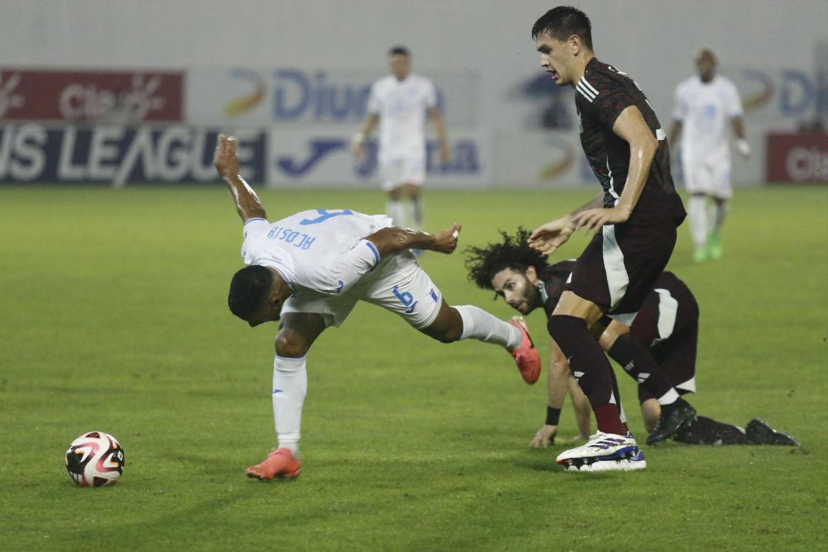 ‘Chino’ Huerta vivió su pesadilla en Honduras; así calentó a los catrachos en el Morazán y esta fue la respuesta