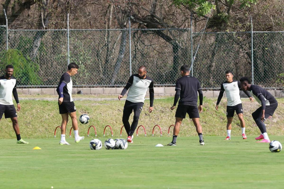 ¡Sorpresa! Olimpia incorpora a su nuevo fichaje para la próxima temporada y es seleccionado hondureño