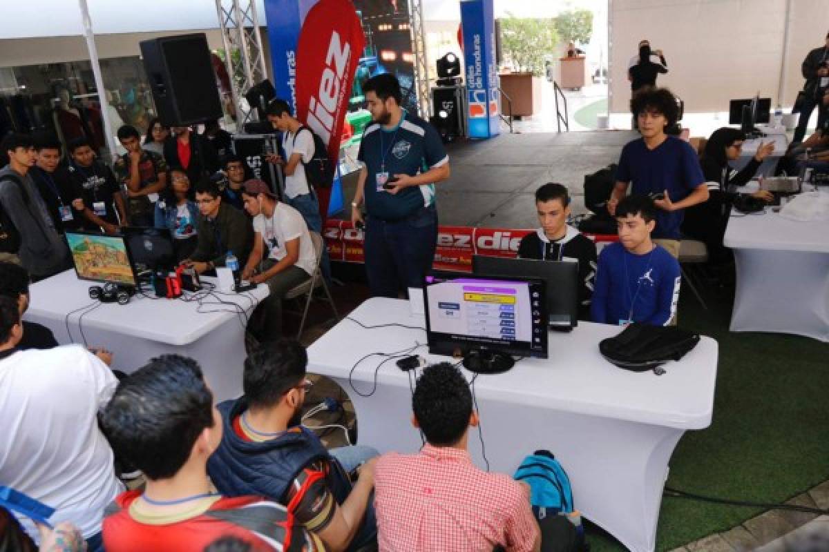 FOTOS: Tegucigalpa vibra con el torneo de Smash Diez 2019