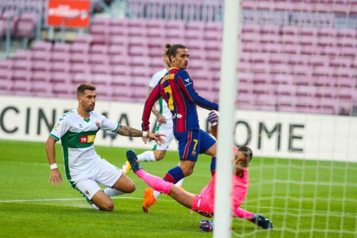 Barcelona en el Joan Gamper: El MVP del partido, el debutante y... ¿Qué leía Luis Suárez?   