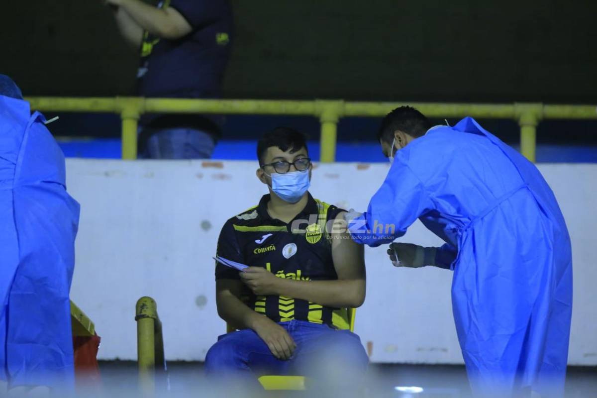 NO SE VIO EN TV: El fantasma en el Morazán, detallazo a jugadores del Vida y expulsión del Buba López