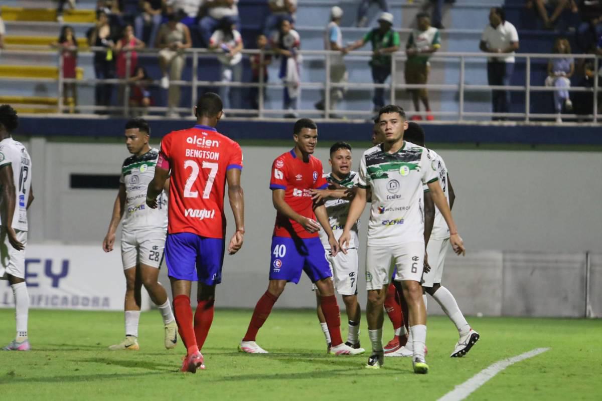 Olimpia celebra en Juticalpa, el debutante de Espinel, bellas chicas y el aficionado que se infiltró en el Juan Ramón
