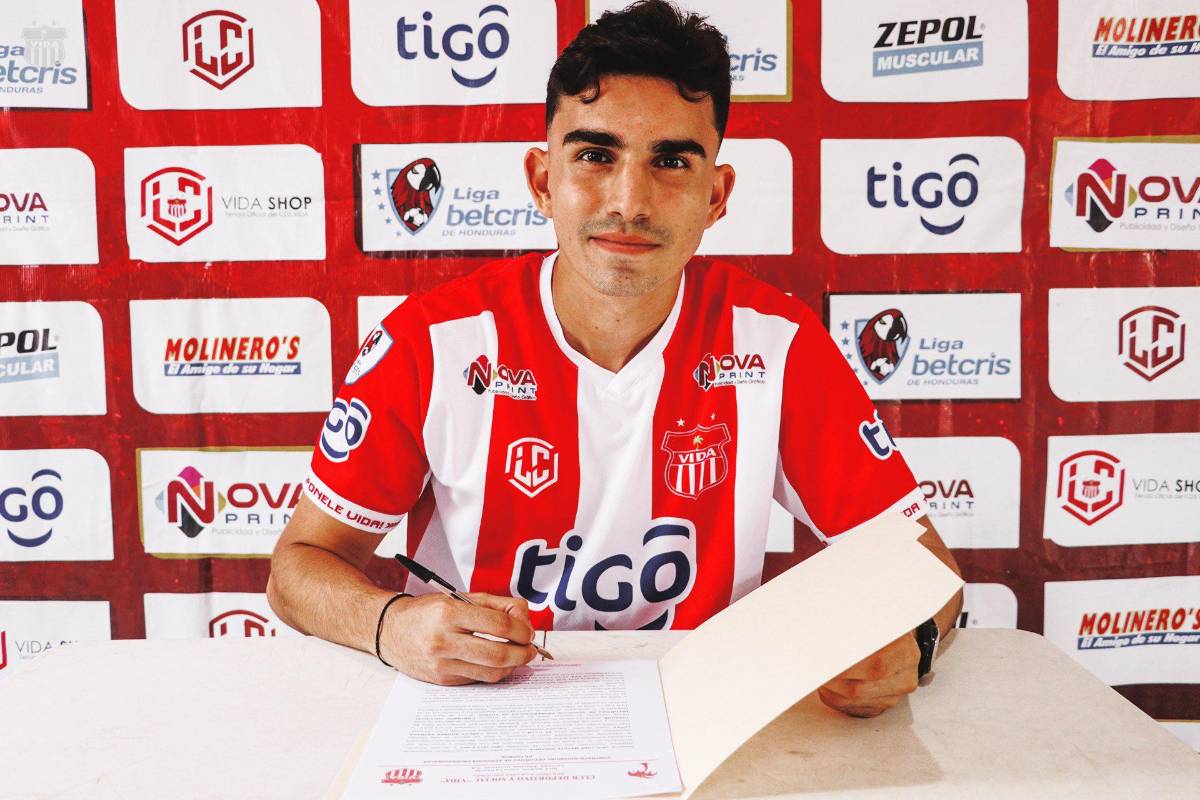 Hondureño deja el sueño europeo y ficha con Vida tras probarse en dos equipos distintos en Liga Nacional