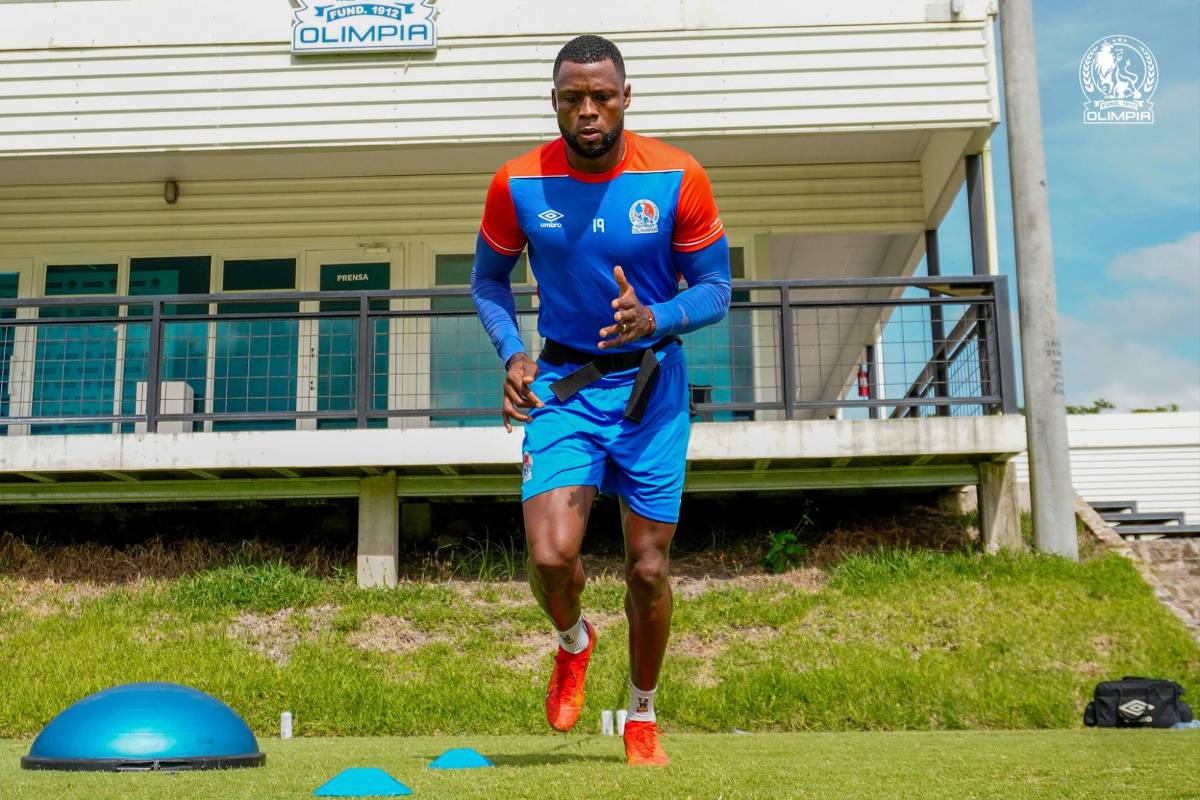 ¿Juegan Arboleda y Edrick? Olimpia modifica el 11 titular ante las bajas y tendrá un debutante contra Lobos UPN