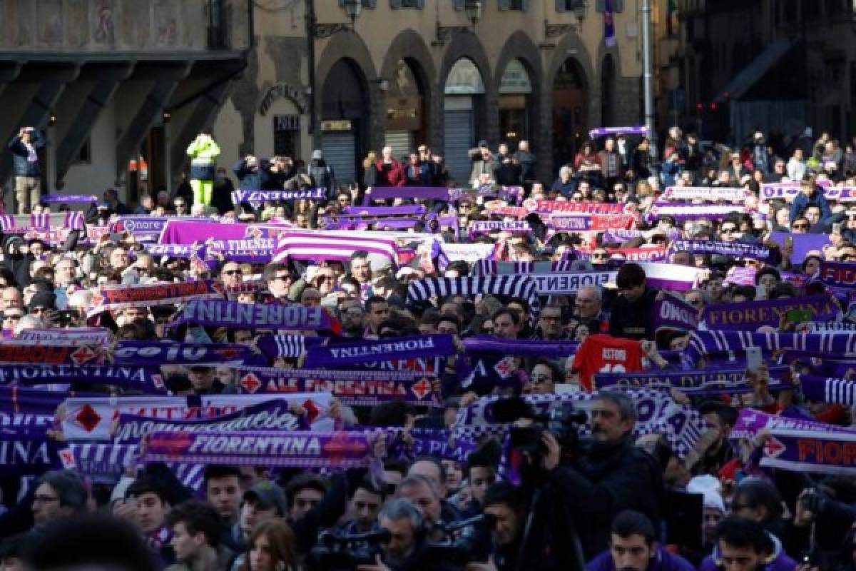 Las tristes imágenes del funeral de Davide Astori