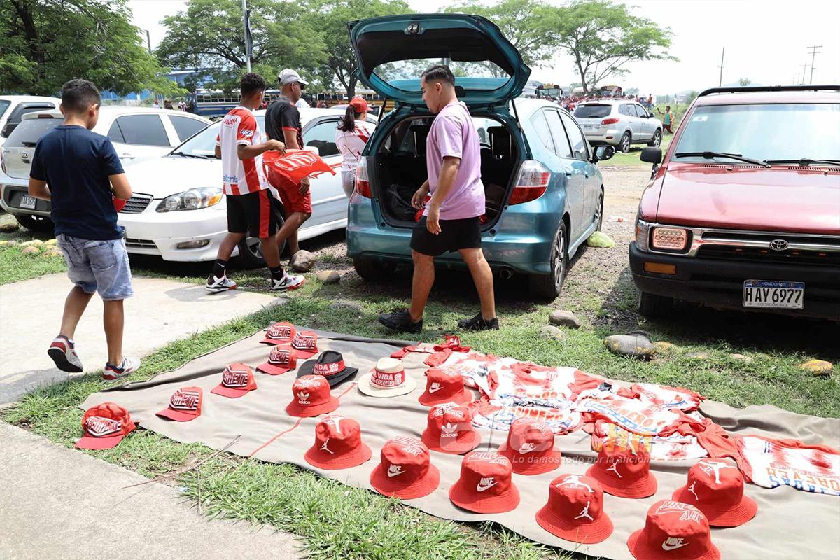 La invasión roja que hubo en Choluteca para la “final” entre UPN y Vida por el no descenso en la Liga Nacional