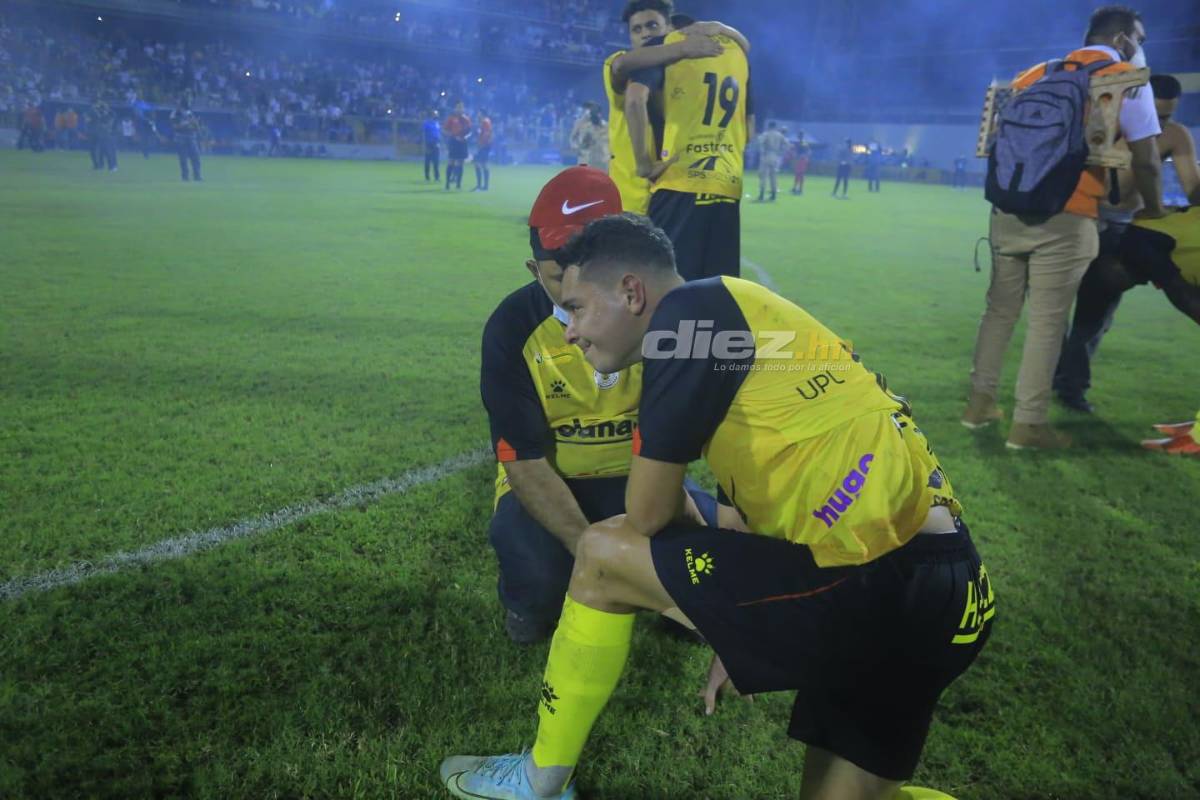 No lo viste en TV: Las hermanas que son novias de dos figuras de Olimpia, el llanto de futbolistas de Real España y la ‘gaseada’ a los albos