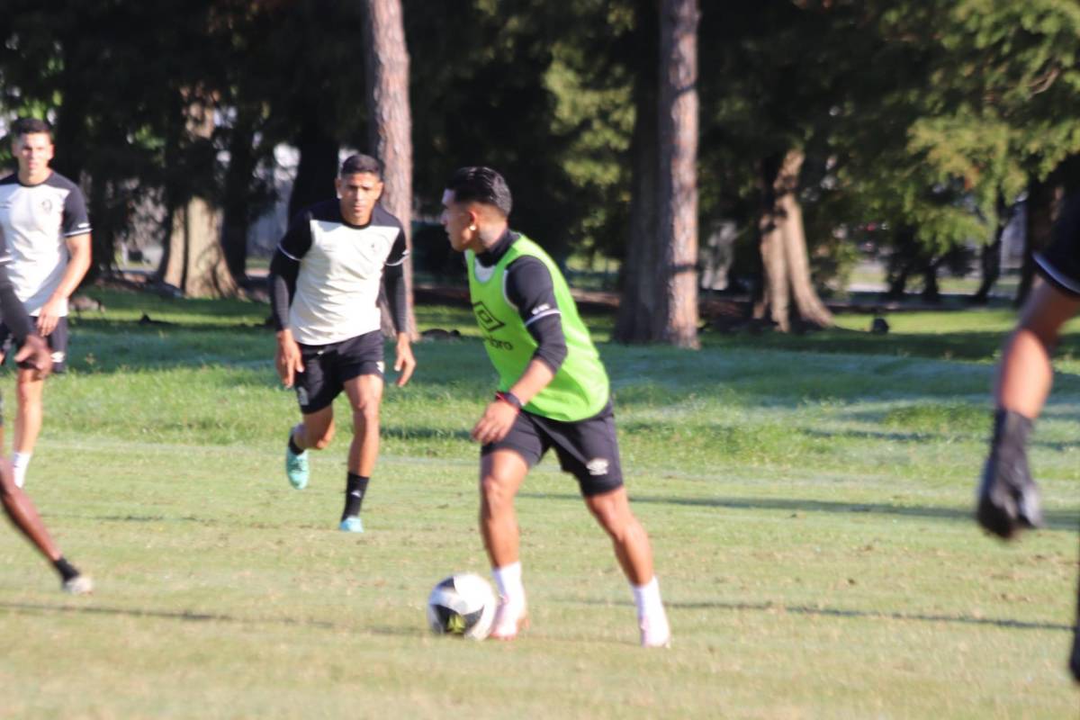 ¿Jugarán Chirinos y Arboleda? Olimpia entrena en Nueva Orleans con muchas bajas y se alista para su amistoso: fecha y hora
