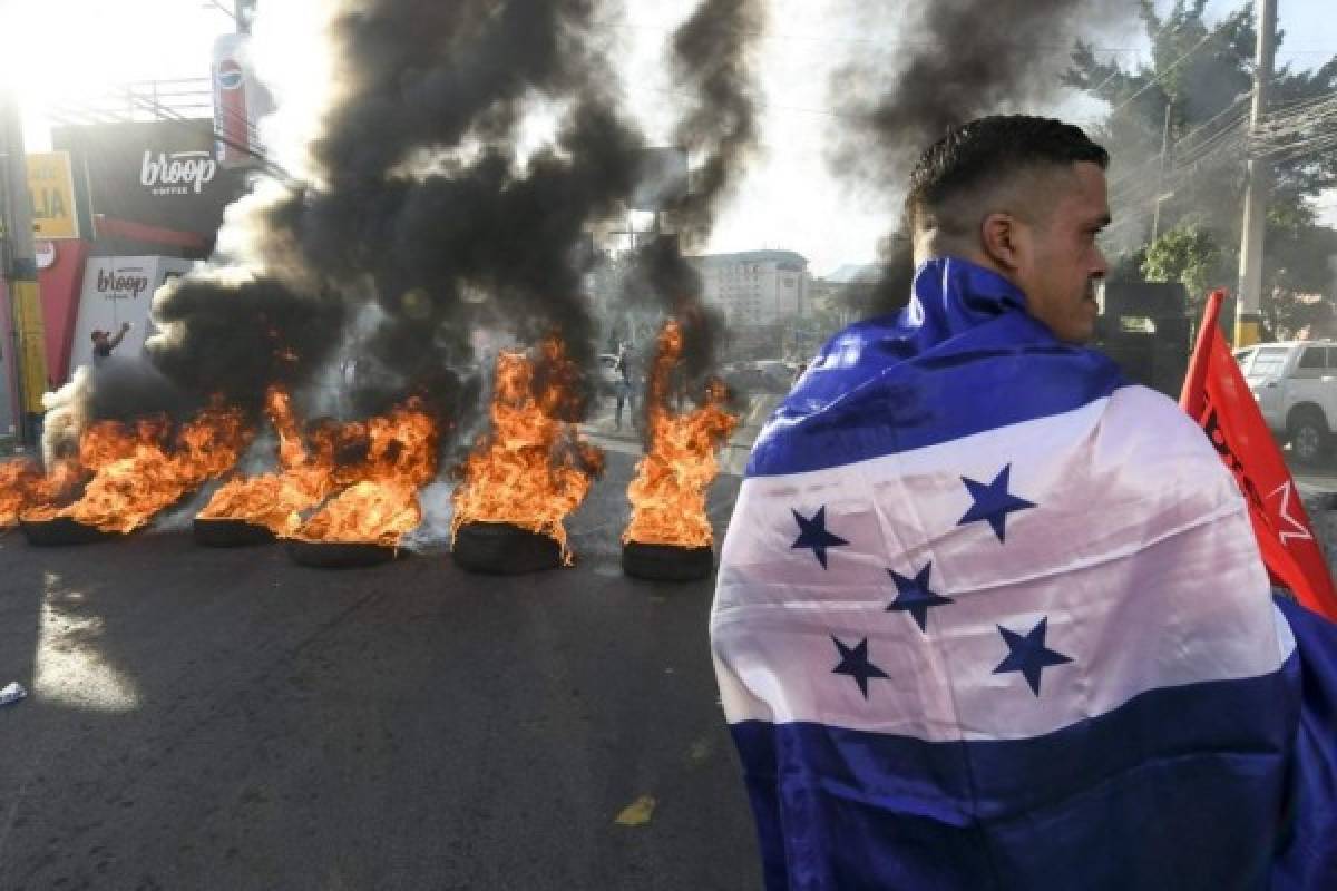 FOTOS: Hondureños salen a protestar en varias ciudades del país