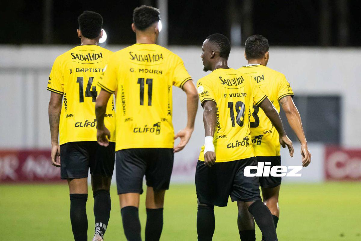 Real España sufrió importante baja en su primer triunfo en Copa Centroamericana; linda chica enamoró en el Morazán