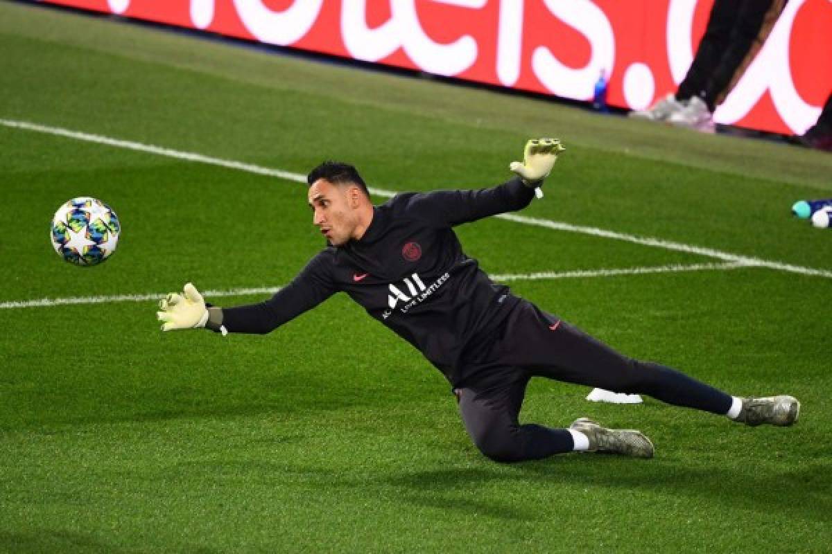 Gesto, tapada y una sonrisa: Keylor Navas volvió a pisar el Santiago Bernabéu previo al Real Madrid-PSG