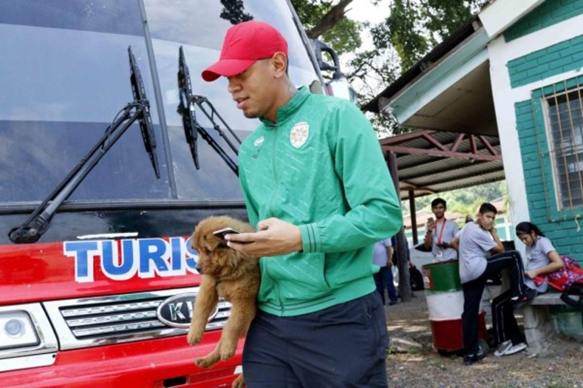 Mayra Tercero, la linda presentadora que el portero de Marathón Denovan Torres presume como su nueva novia