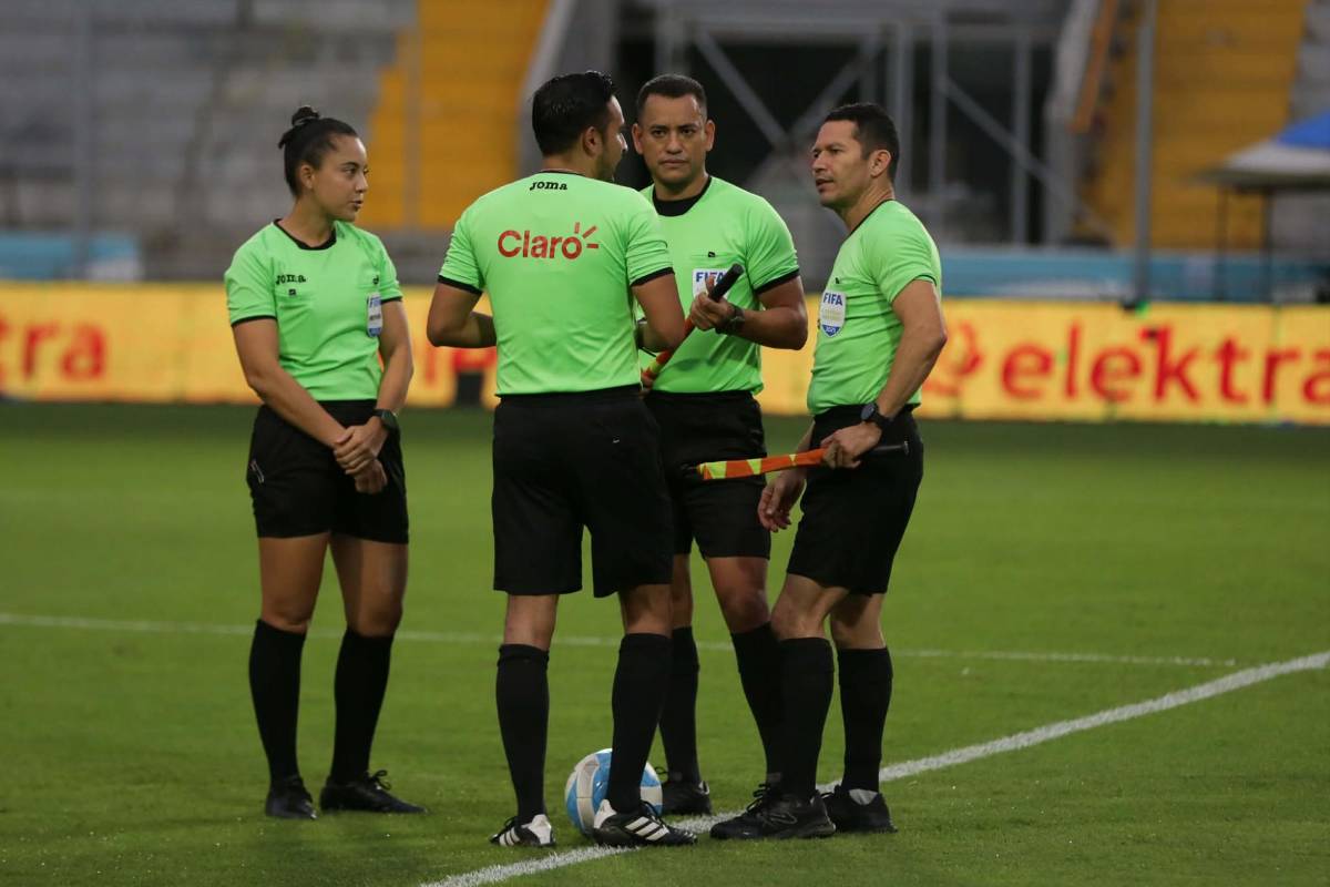 Bella periodista destacó, Saíd se soltó y el 11 que Olimpia no utilizó: así fue el juego donde Victoria no se presentó