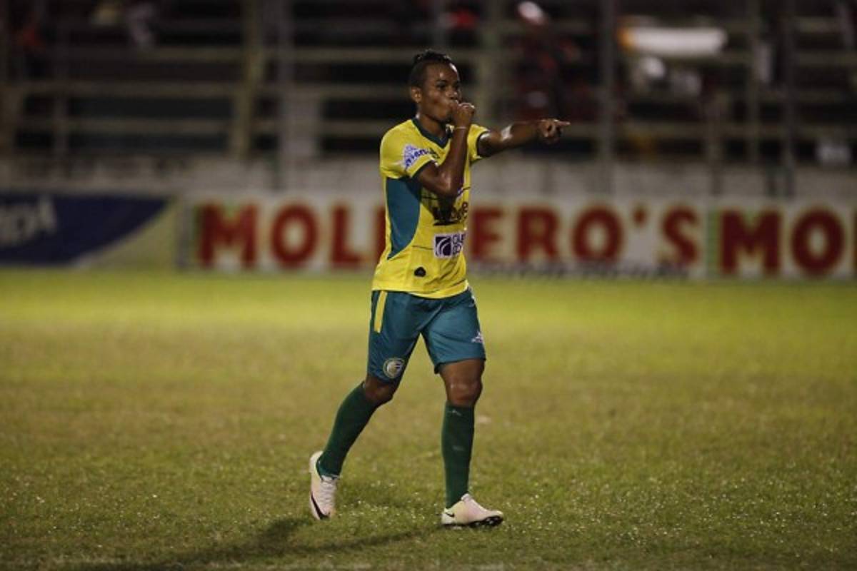 TOP: Futbolistas hondureños con más de 100 juegos en Liga Nacional que nunca han sido expulsados