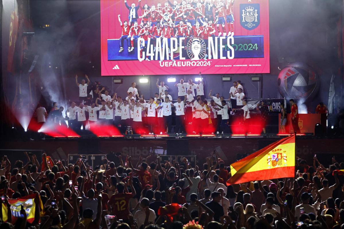Tremendo baile de Nico Williams, el bonito gesto de Morata y sorpresa que se llevó el técnico de España tras ganar la Euro