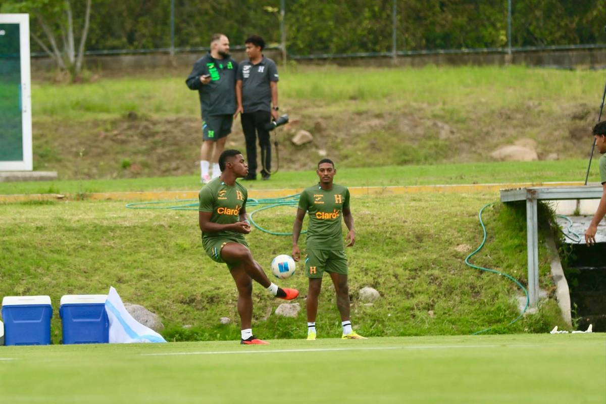 ¡Caras nuevas y un lesionado! Así fue el primer entreno de la 'H' previo a la Nations League