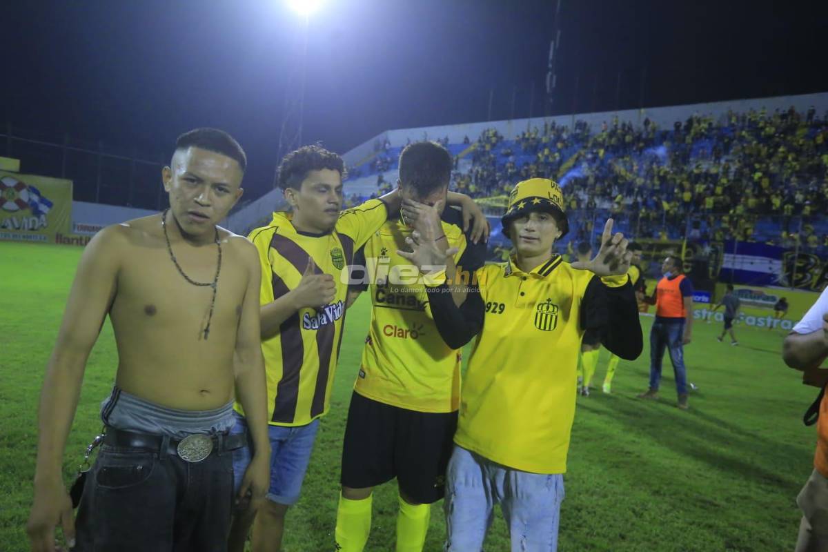 No lo viste en TV: Las hermanas que son novias de dos figuras de Olimpia, el llanto de futbolistas de Real España y la ‘gaseada’ a los albos