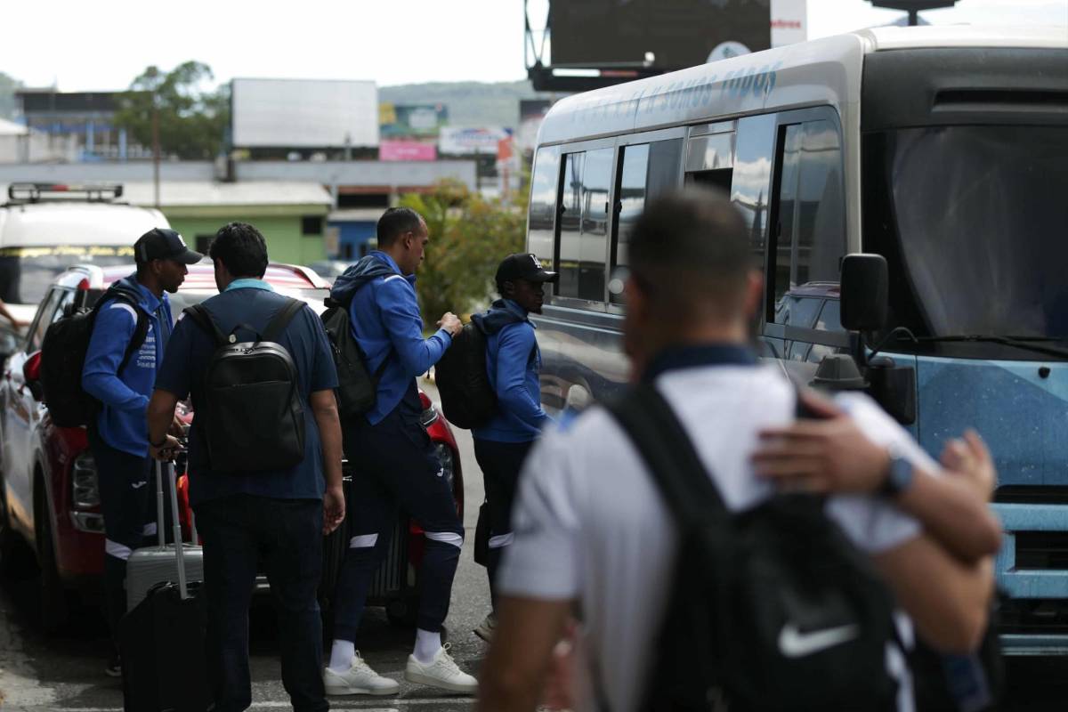 ¿Qué pasó con Rueda, Palma y Kervin? Cabizbajos llegan seleccionados, cuerpo técnico y directivos de Honduras