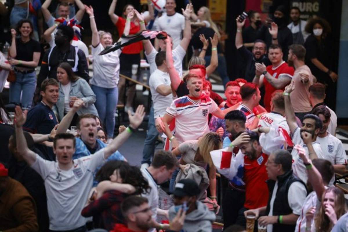 FOTOS: Tristeza de hermosa periodista, la sorpresiva visita a Roma y el júbilo de Inglaterra en la Eurocopa  