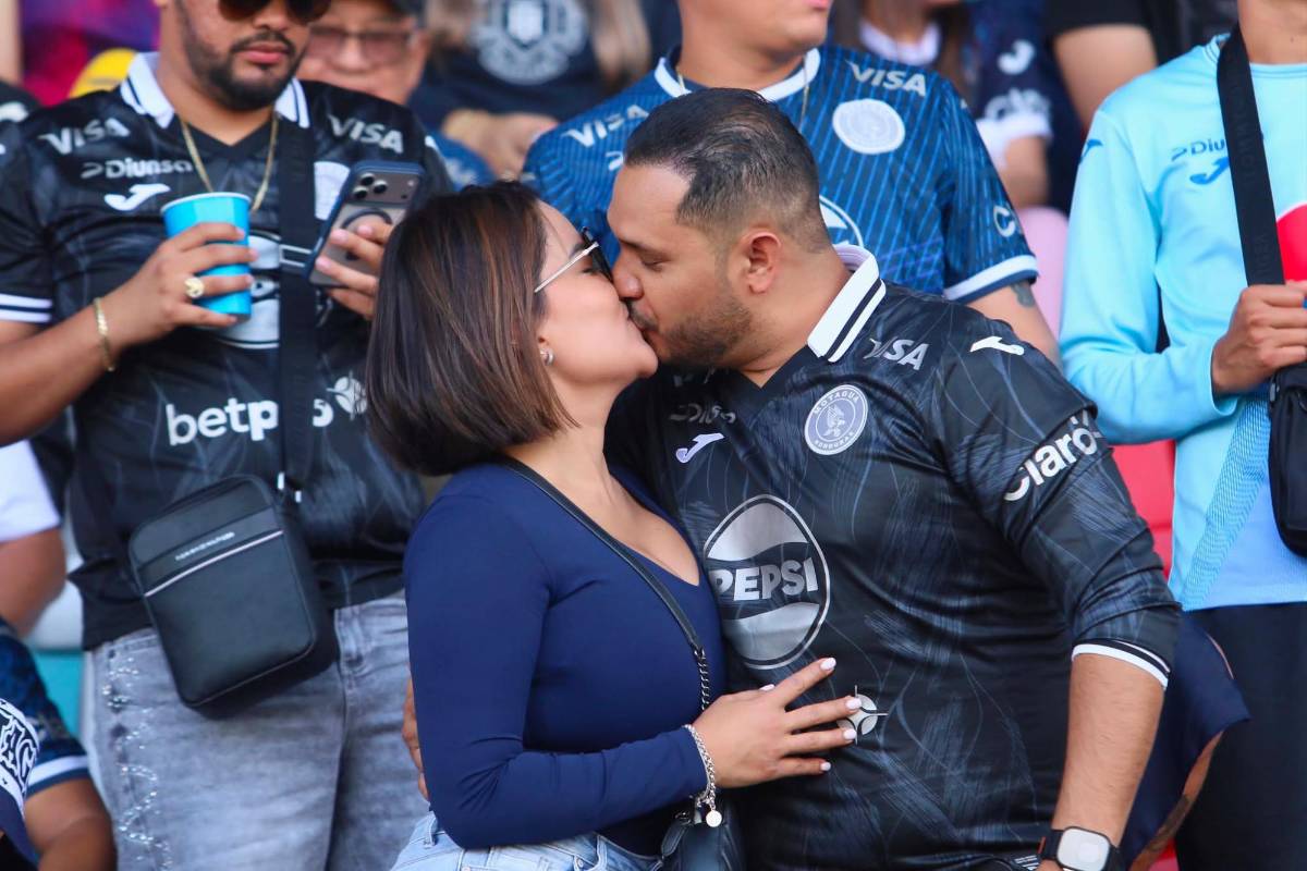 Bellezas, dolor, carnitas y personajes en el título 20 de Motagua en Honduras