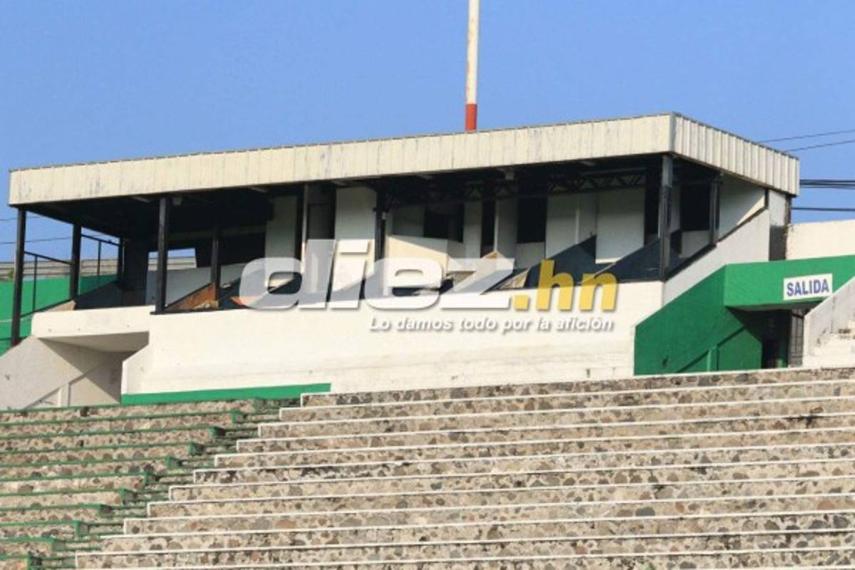 El feo y abandonado estadio donde entrena Honduras en Cuernavaca