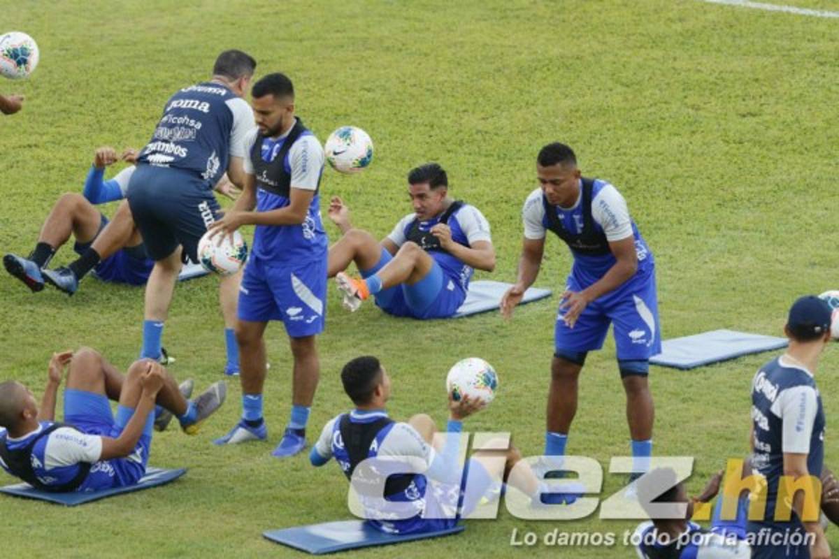 Así fue el entrenamiento de Honduras: Los tenis 'Air Jordan' de Elis, Arnold se entrena y Coito se luce