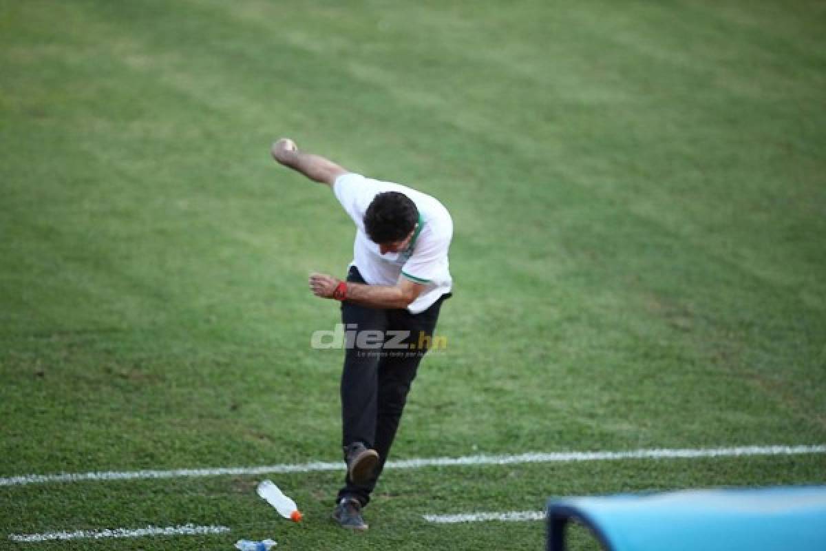 Héctor Vargas pierde la cabeza y es expulsado; la tristeza de Maldonado y los contratistas en el Olímpico